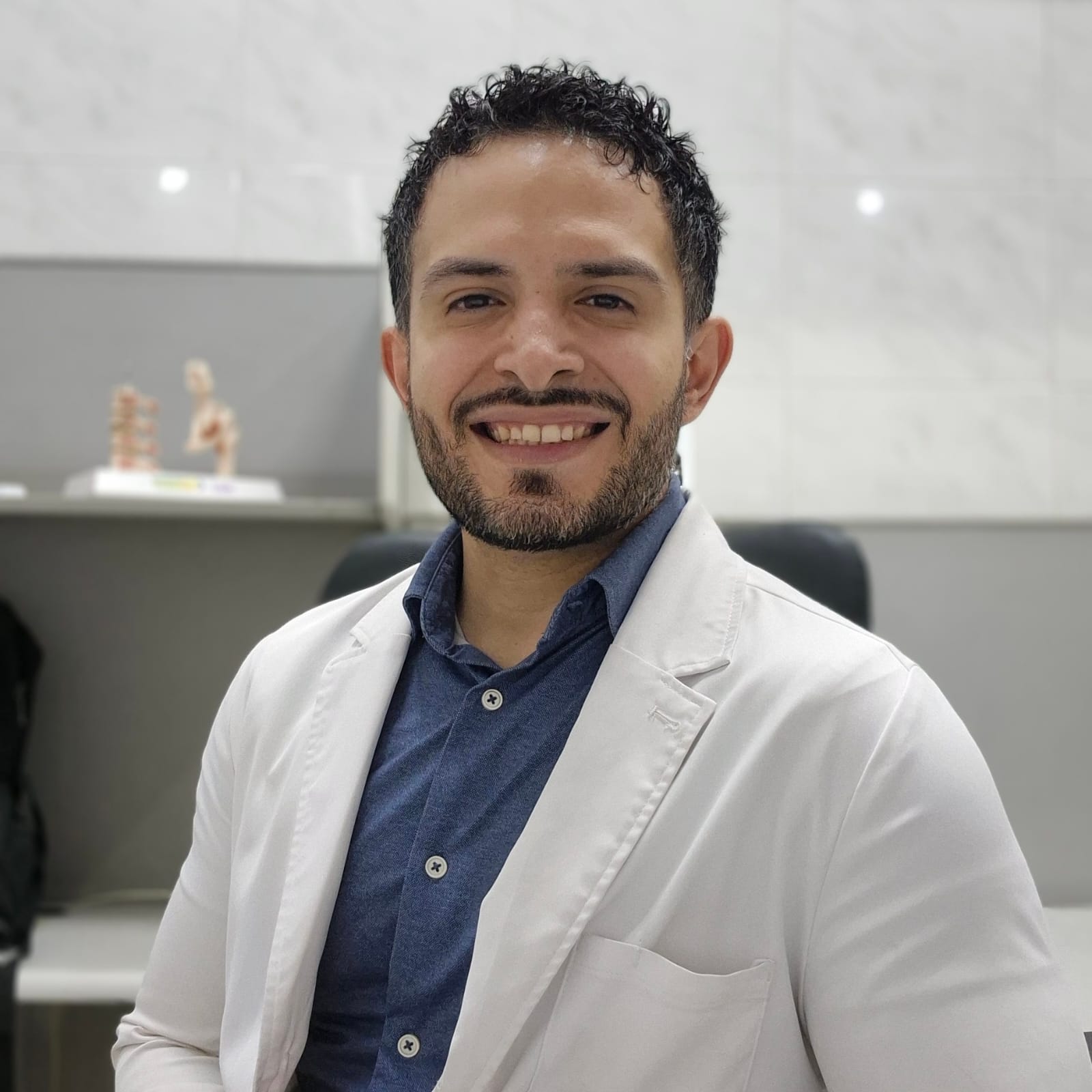 Dr. Alfonso Olmeda García, médico reumatólogo
